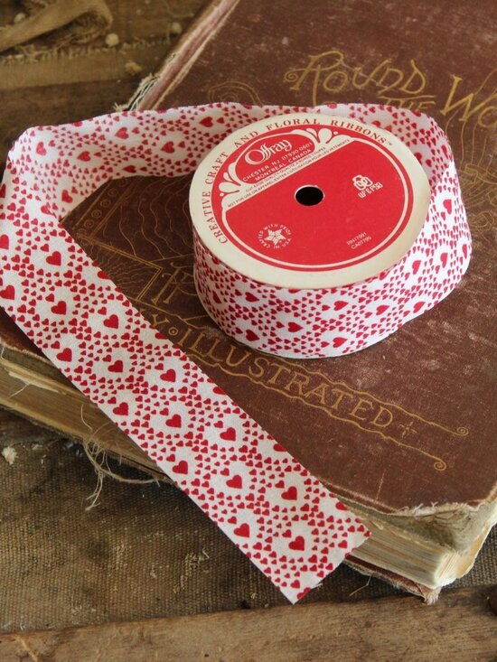 Vintage Other - Vintage 1980s 1990s Offray Heart Ribbon Trim, 1 .5 Inch Wide 47" long